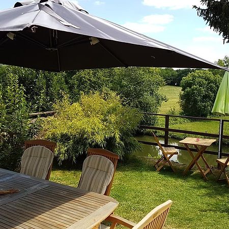 La belmontaise Bed & Breakfast Beaumont-sur-Sarthe Bagian luar foto