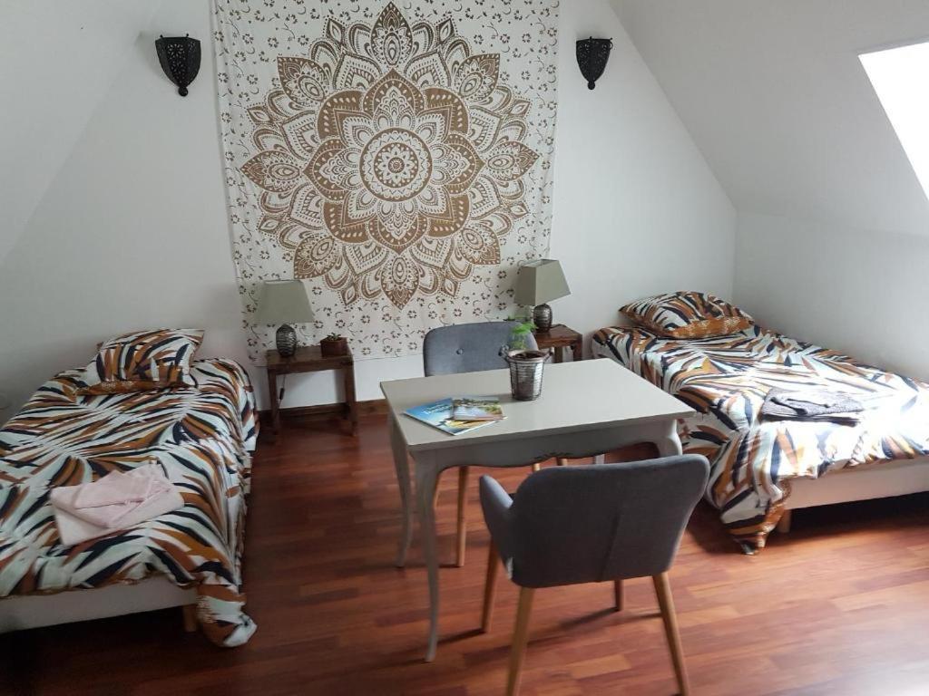 La belmontaise Bed & Breakfast Beaumont-sur-Sarthe Bagian luar foto