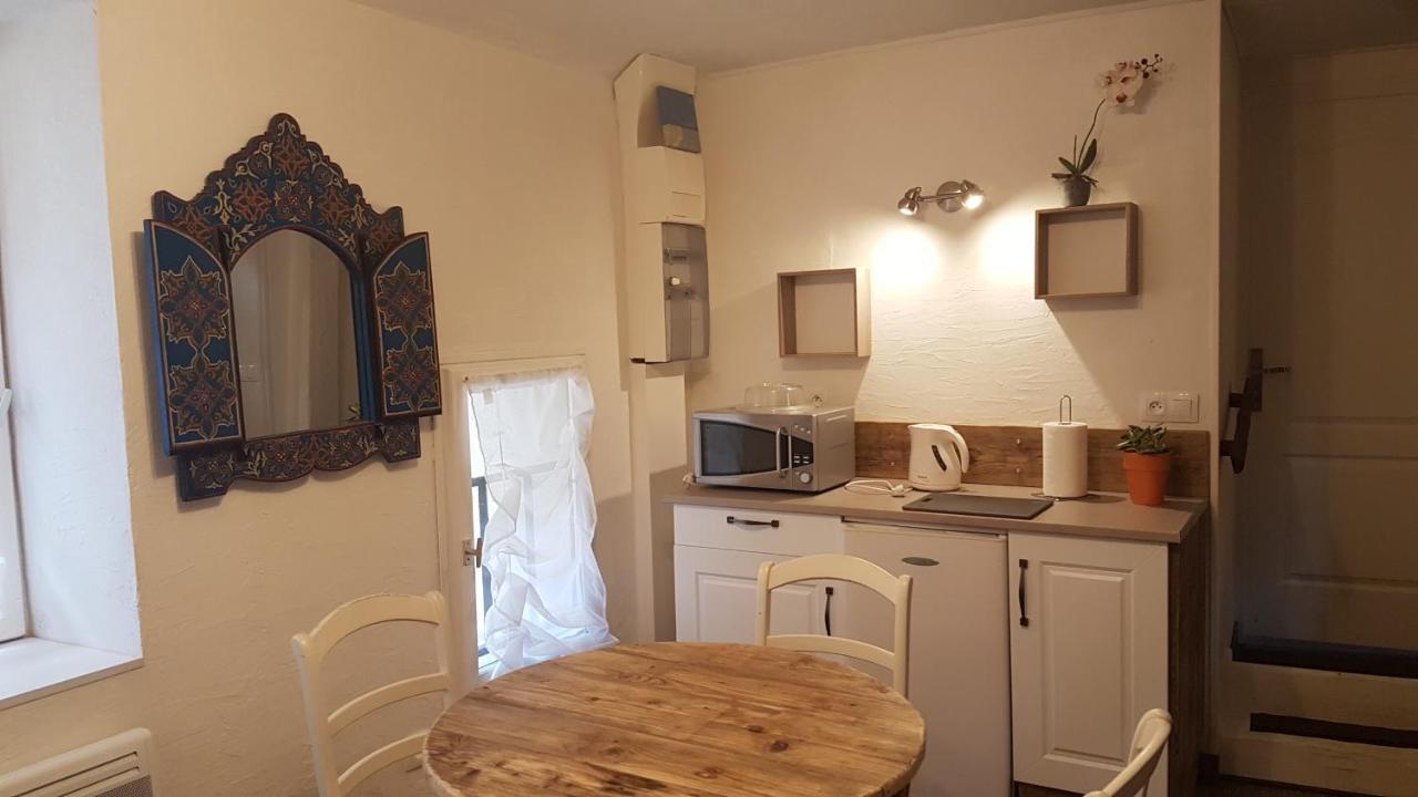La belmontaise Bed & Breakfast Beaumont-sur-Sarthe Bagian luar foto